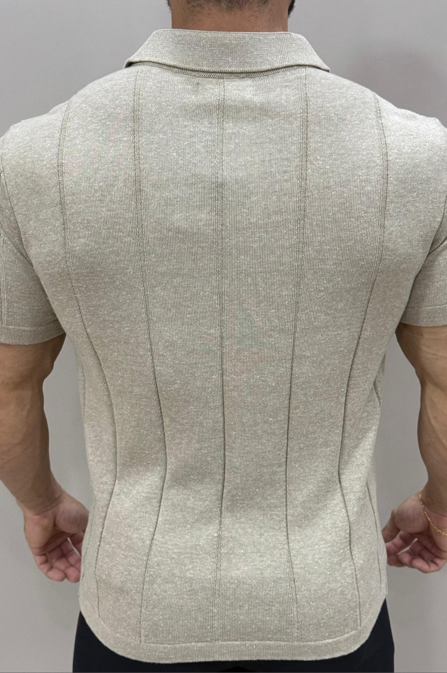 Camiseta Polo Tricot Bege - Up